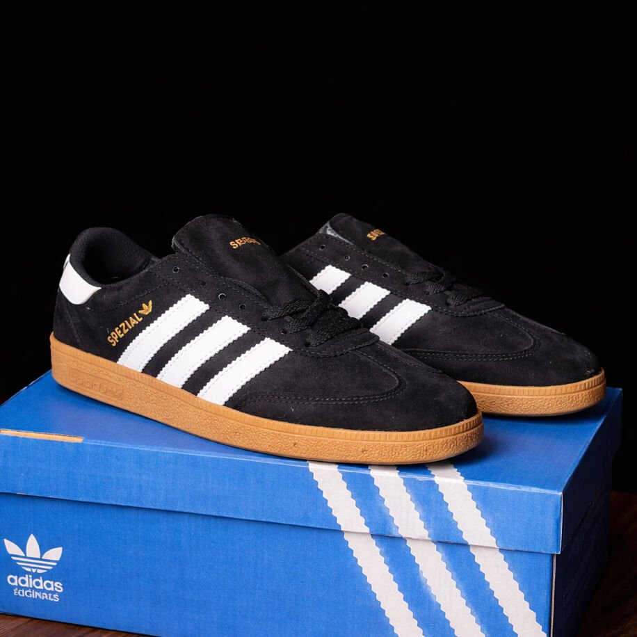 Adidas  spezial